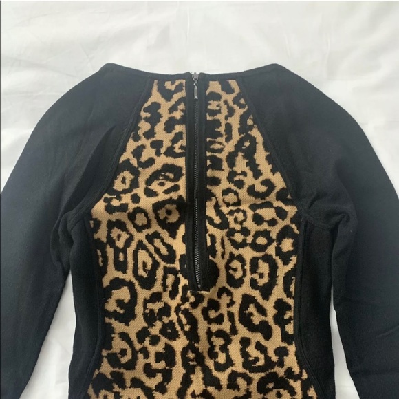 Guess dress Size S Leopard print - Picture 4 of 5